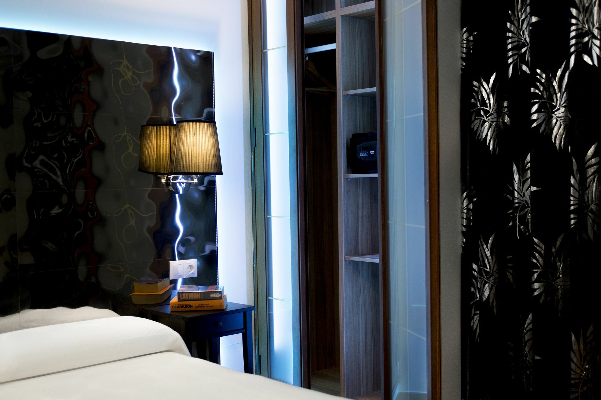 โอสตัล อัลฮัมรา - สําหรับผู้ใหญ่เท่านั้น Hotel เนร์คา ภายนอก รูปภาพ